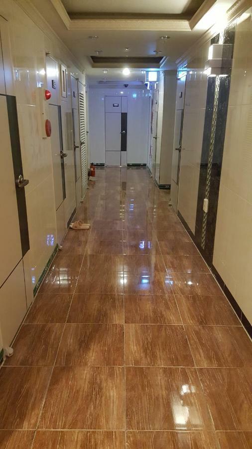Noble Apgujeong Rodeo Aparthotel